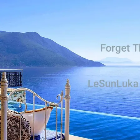 Lesunluka Lefkada فيلة